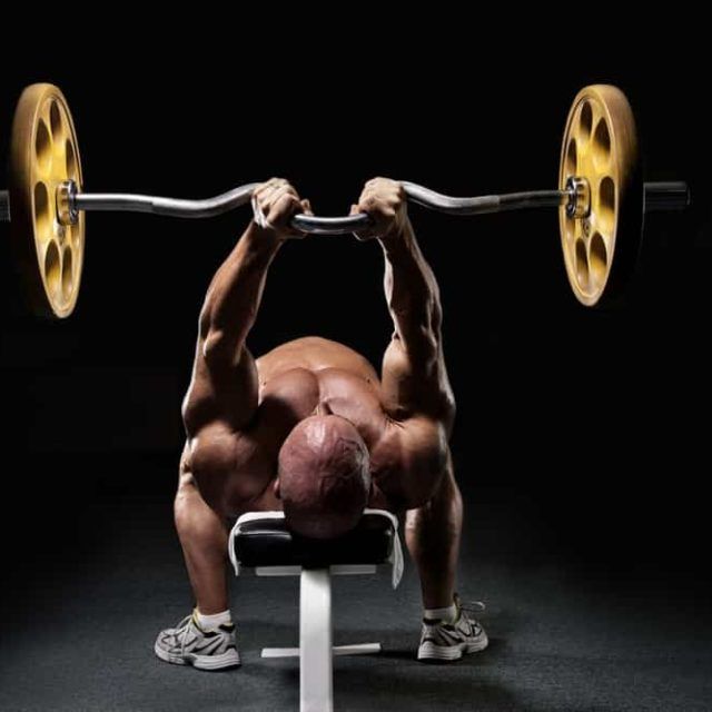 Benefits of Training with an E-Z Curl Bar