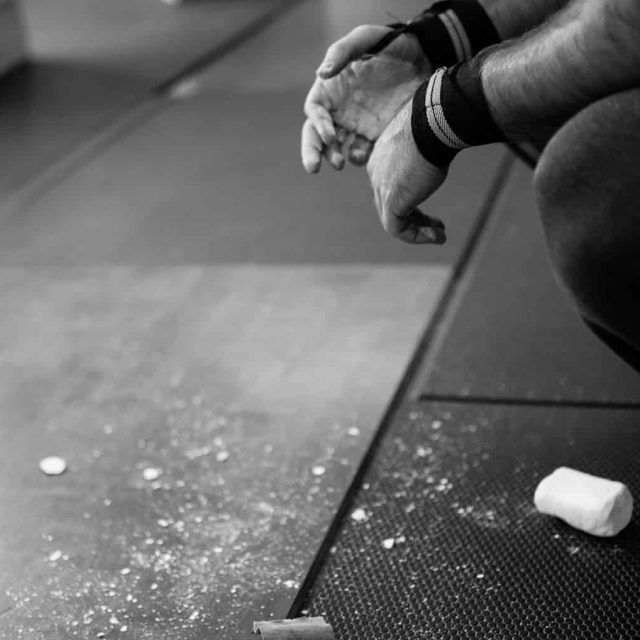 5 Best Lifting Chalks for Dominating Your Workouts