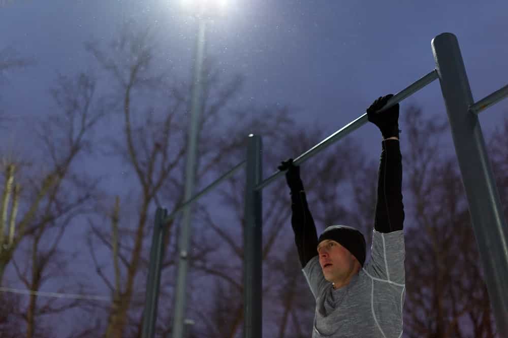 6 Best Outdoor Pull-Up Bars