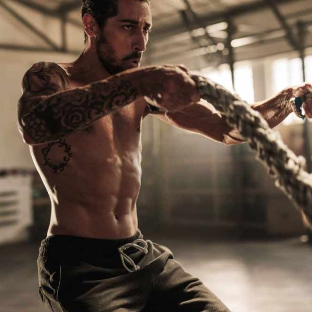 Battle Rope Exercises for a Strong Core and Chiseled Abs