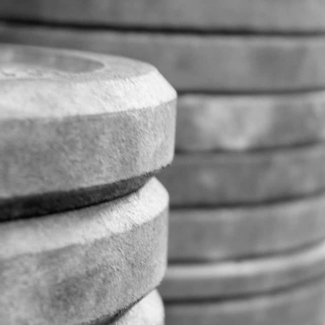 Bumper Plates vs Iron Plates