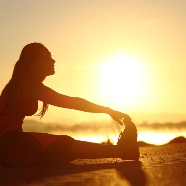 What are the different types of stretching