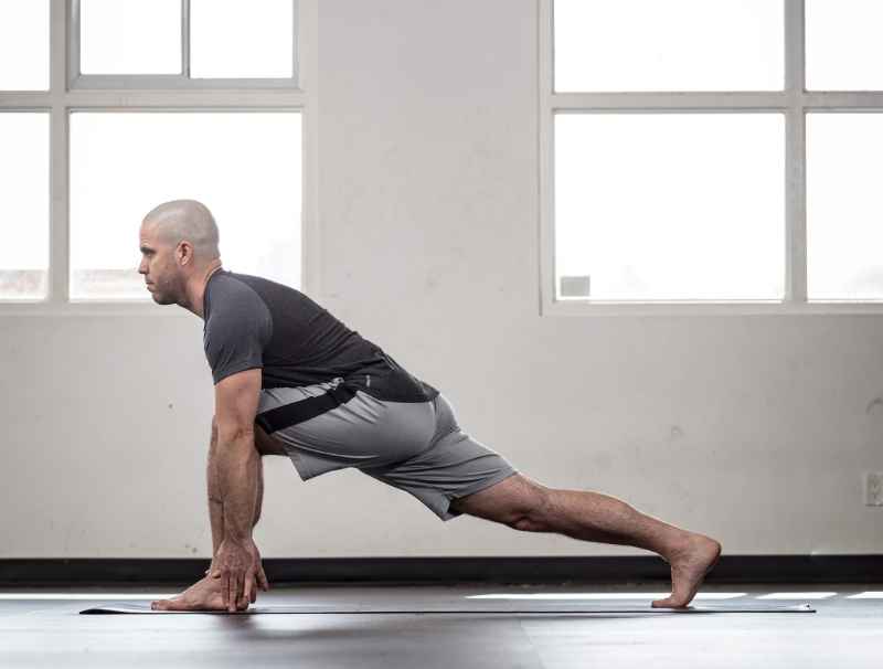 Beginner Yoga Pose #4 Runner’s Lunge - Hip Opener