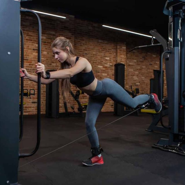 6 Best Gym Machines for Glutes (Plus Benefits of Each)