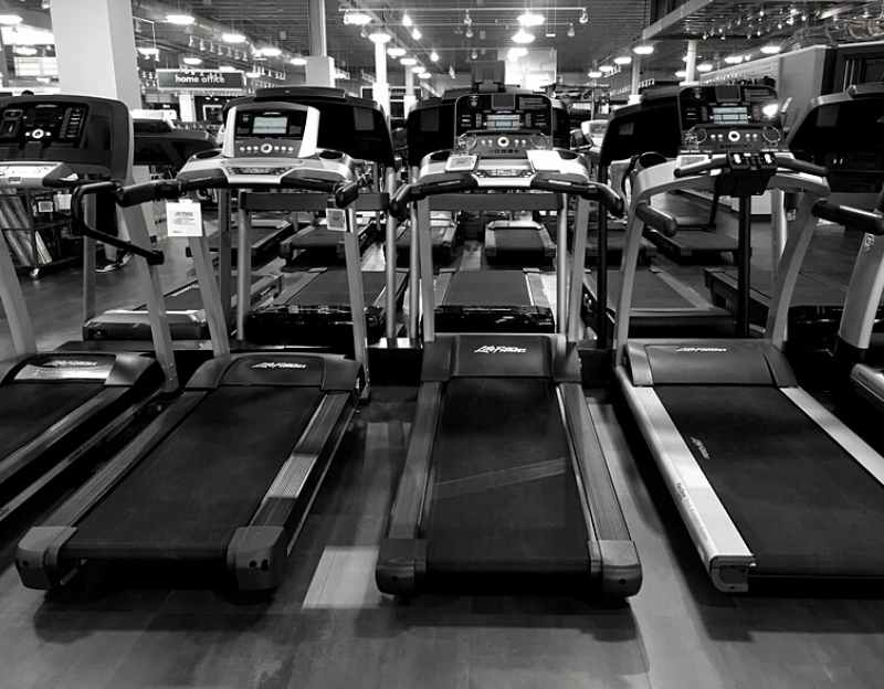 Glute Cardio Machines - Treadmill