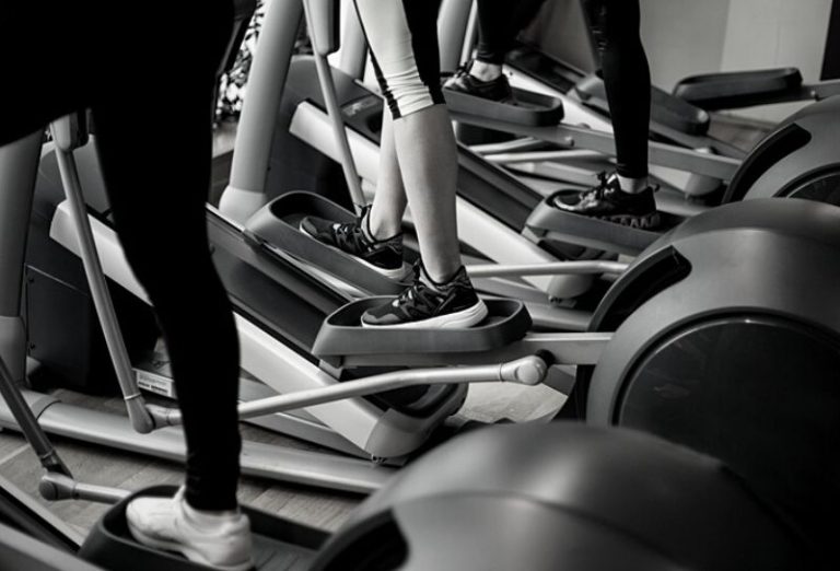 How to Lose Weight Fast on the Elliptical (Plus Benefits and Sample Fat
