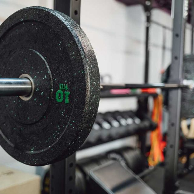 How to Use a Power Rack for Bench Press