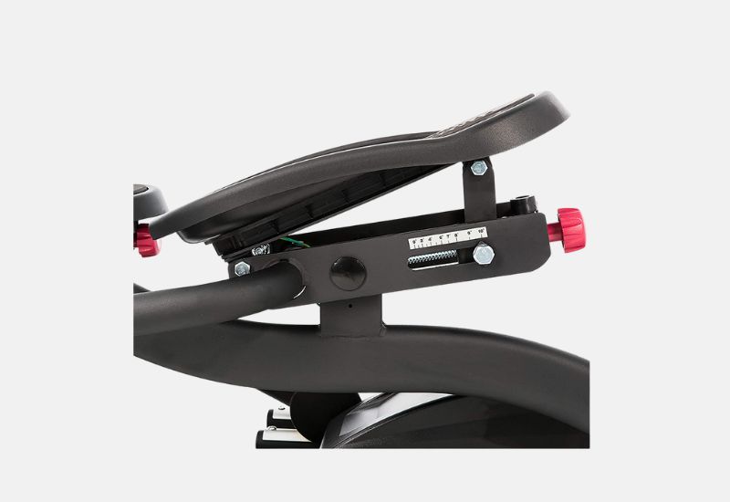 Sole Fitness E95 Elliptical Trainer - Adjustable Foot Pedals