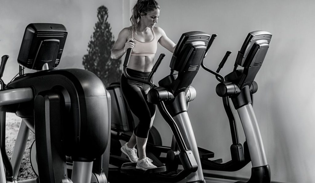 How to Use the Elliptical Machine