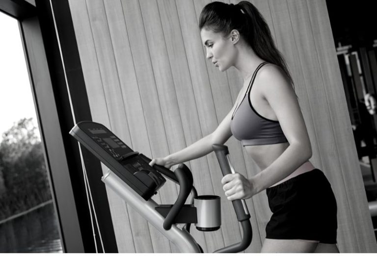 Using Elliptical Correctly How to Use the Elliptical Machine Like a Champ (Form, Posture, and Pro ...