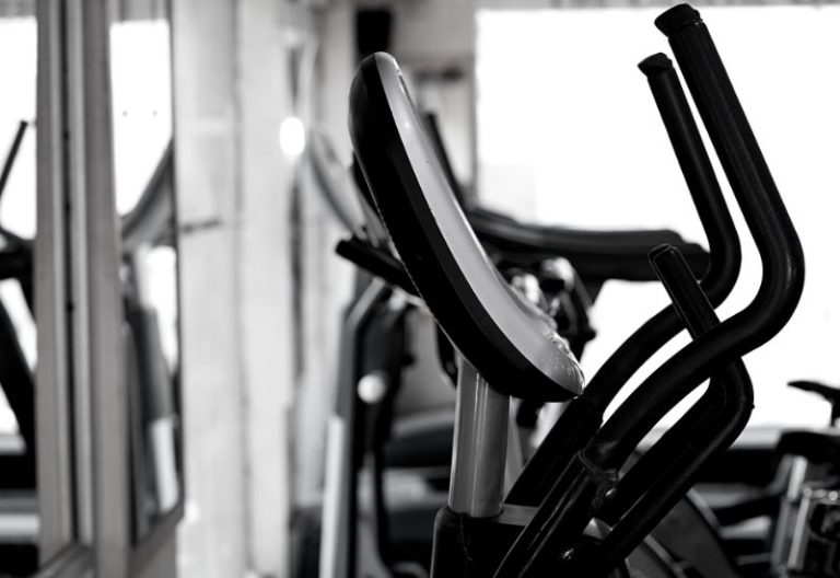 Are Elliptical Trainers Good for Bad Knees? (And How to Avoid Knee Pain