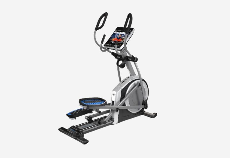 NordicTrack Commercial 14.9 Elliptical Machine Review - Foot Pedals