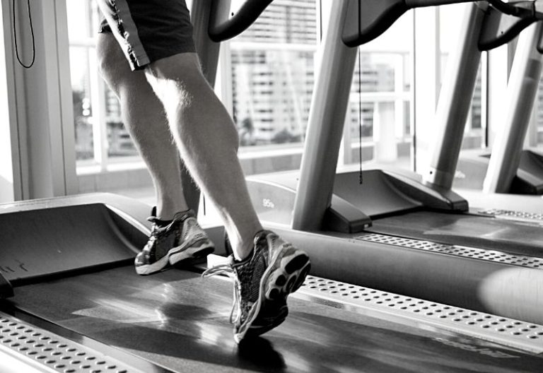 6 Best Treadmills with Incline (Burn More Calories, Faster ...