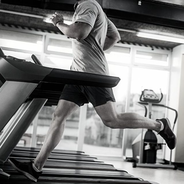 Manual vs. Motorized Treadmills