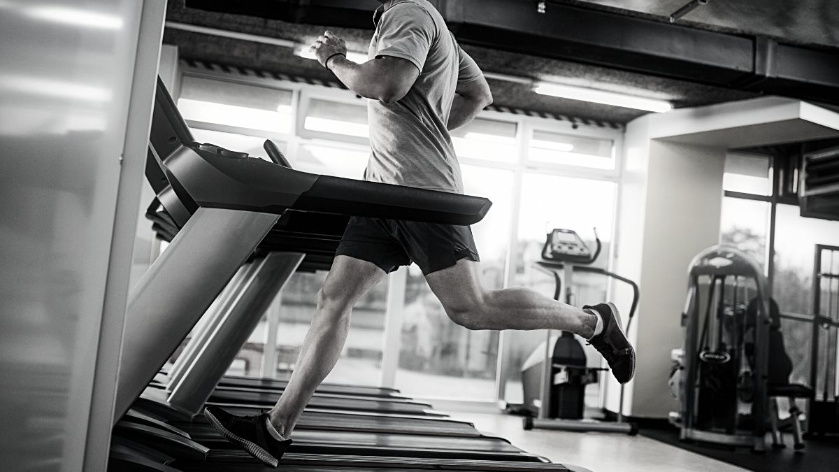 Manual vs. Motorized Treadmills