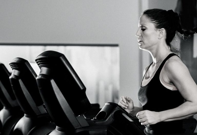 How Many Calories Do You Burn on the Treadmill? (and How to Burn More