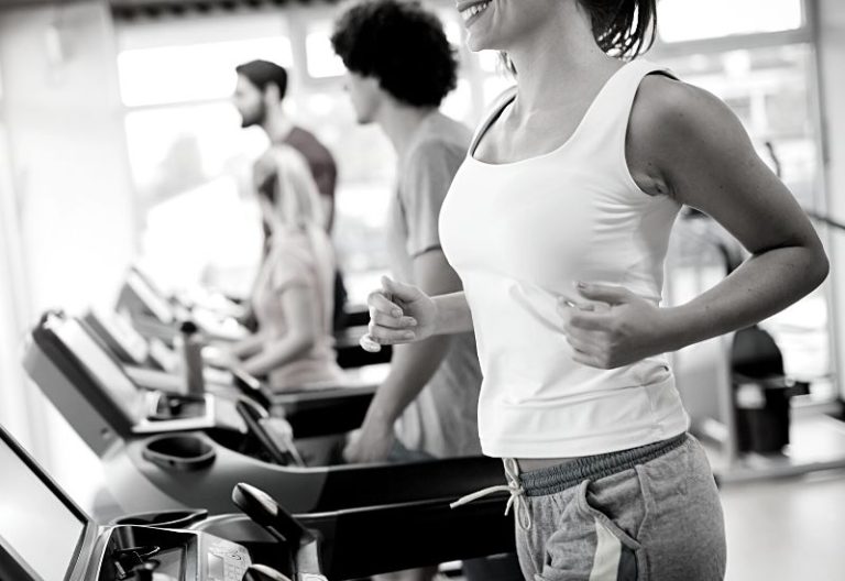 Decline Treadmill Running Benefits, Disadvantages, and How to Do It