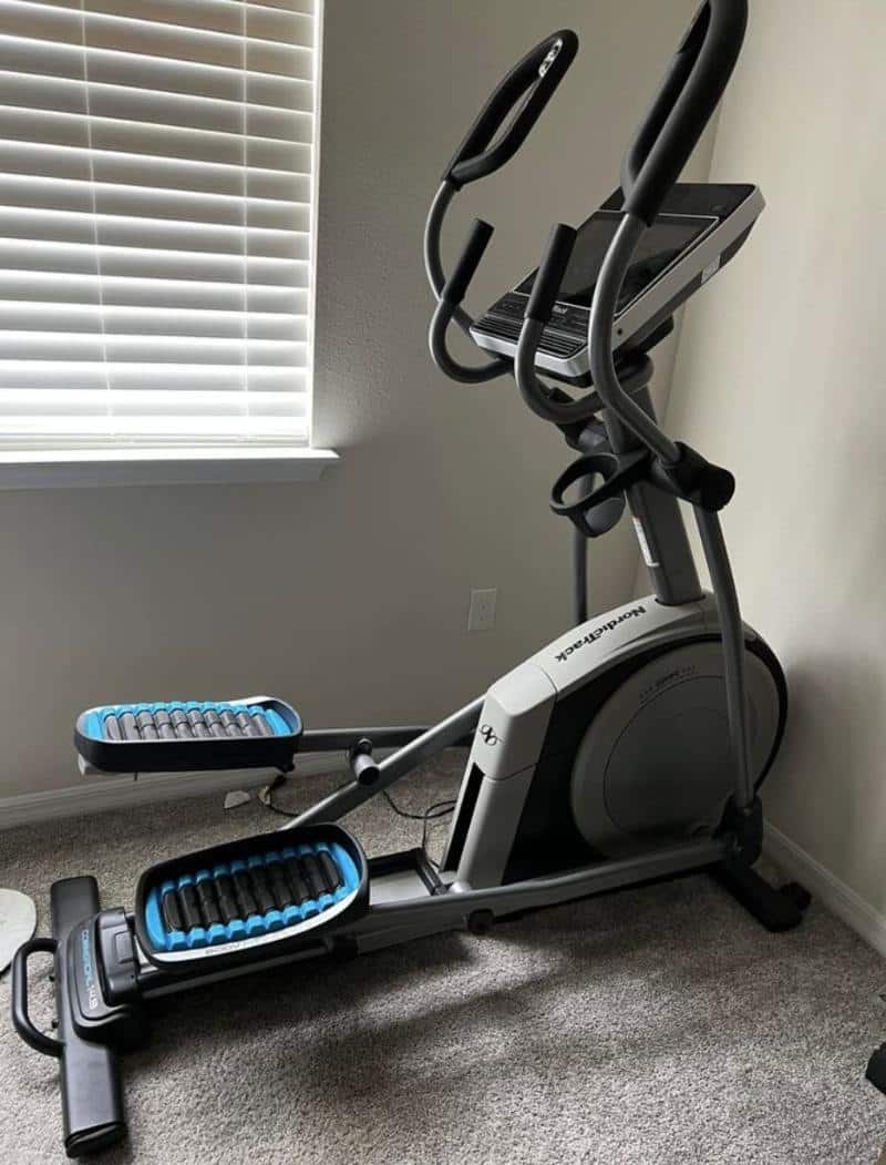 5 Best Ellipticals with Screens (for Online Classes and Streaming